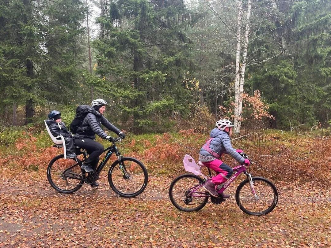 Tusenfryd - Boger - Follo på tvers - "Sykling fra Ås" 2025