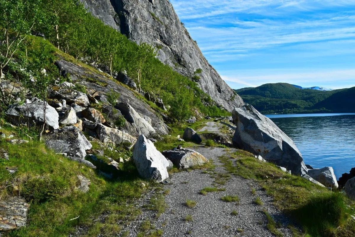 Gammelveien mot Misvær - tursiden 6