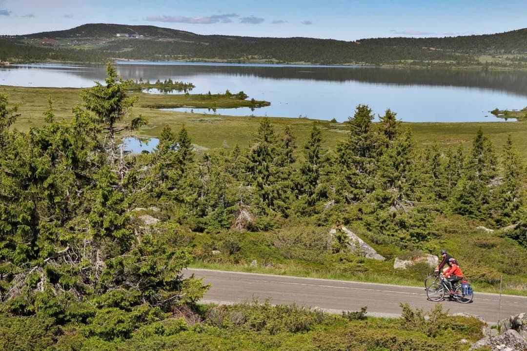 Nordseterfjellet rundt via Sjusjøen, Kroksjøen, Mellsjøen og Nevelvann